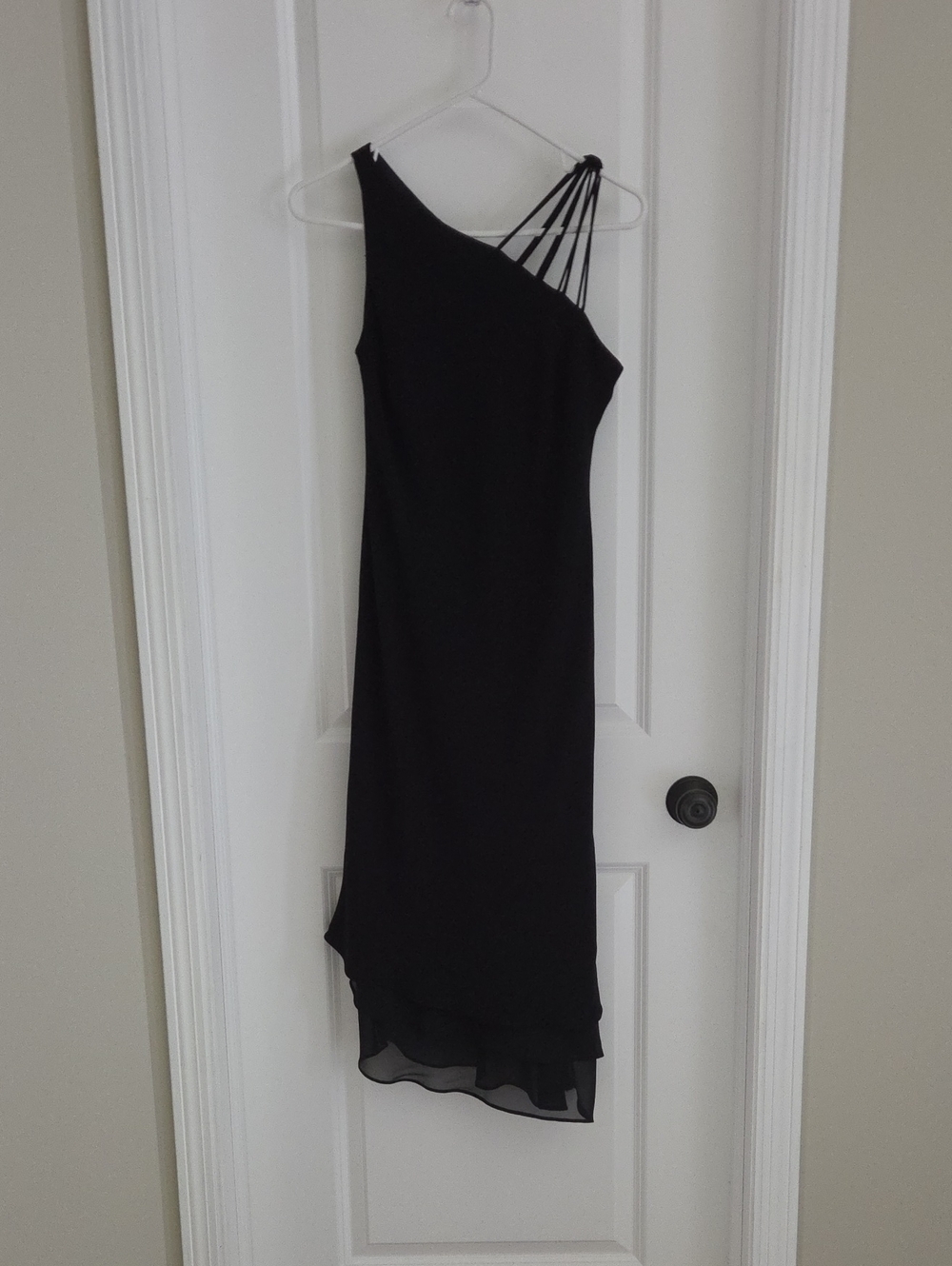 Evan Picone Black One-Shoulder Dress with Strappy Accent